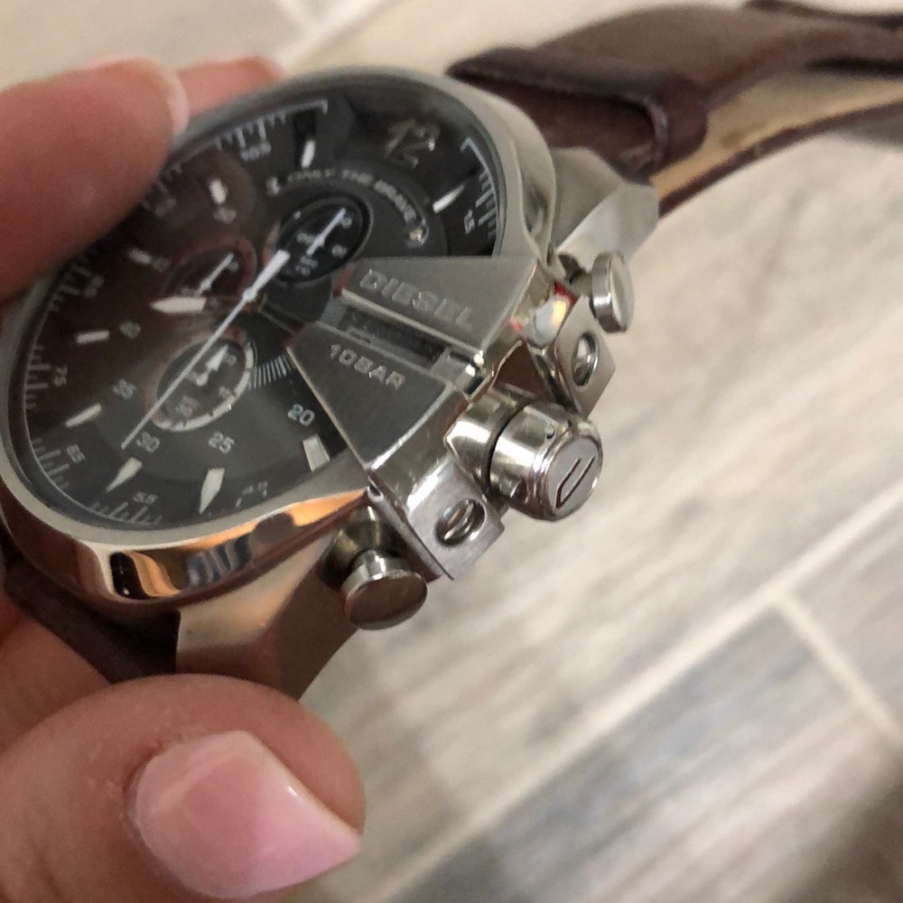 Diesel Mega Chief Watch View 3